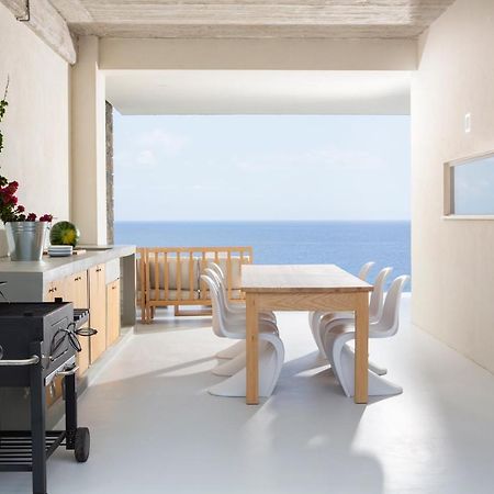 Kuro Beach House - Oceanfront Luxury & 25M Pool Achlia Bagian luar foto
