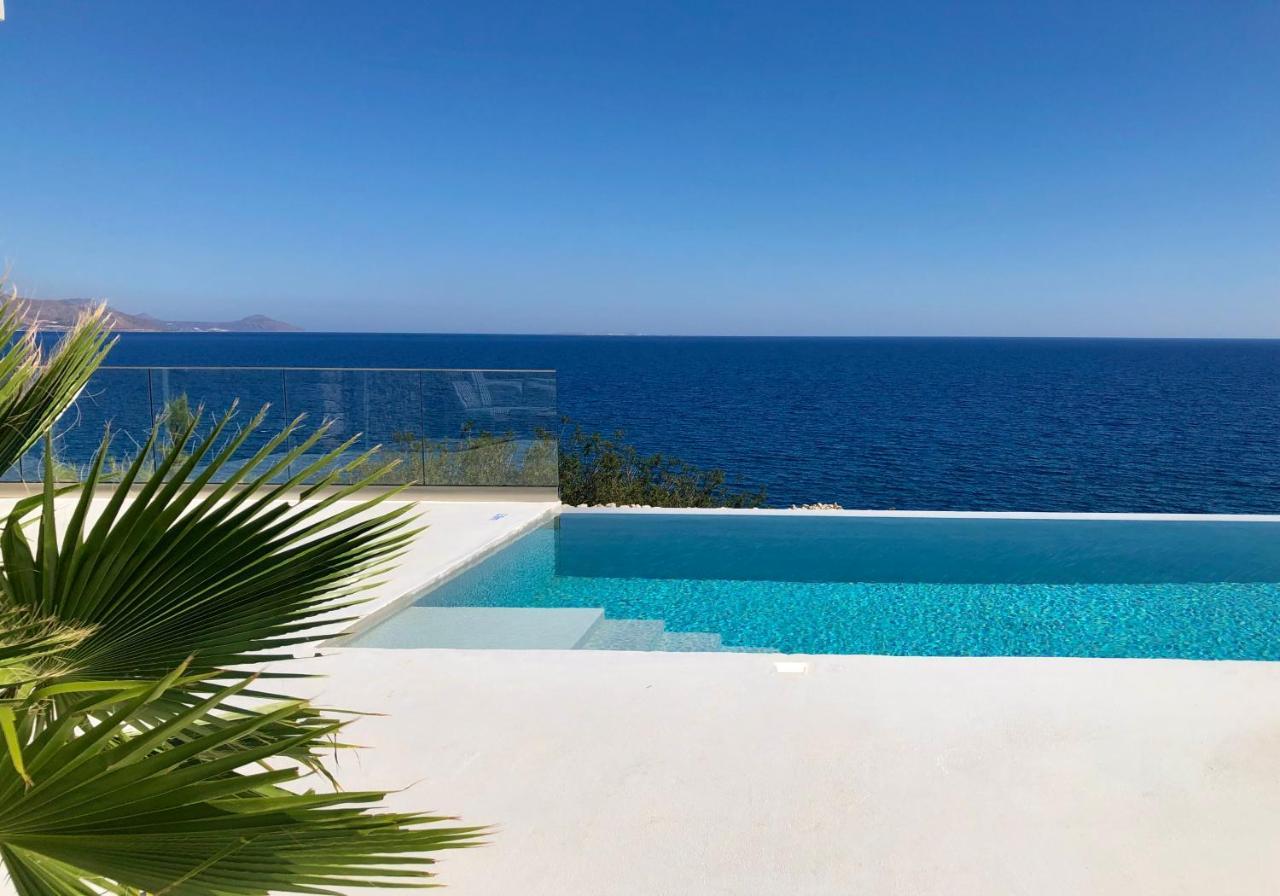 Kuro Beach House - Oceanfront Luxury & 25M Pool Achlia Bagian luar foto