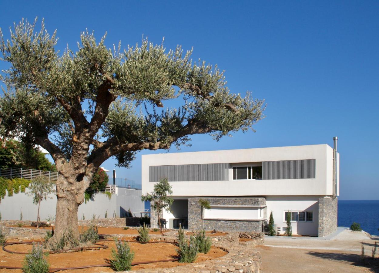 Kuro Beach House - Oceanfront Luxury & 25M Pool Achlia Bagian luar foto