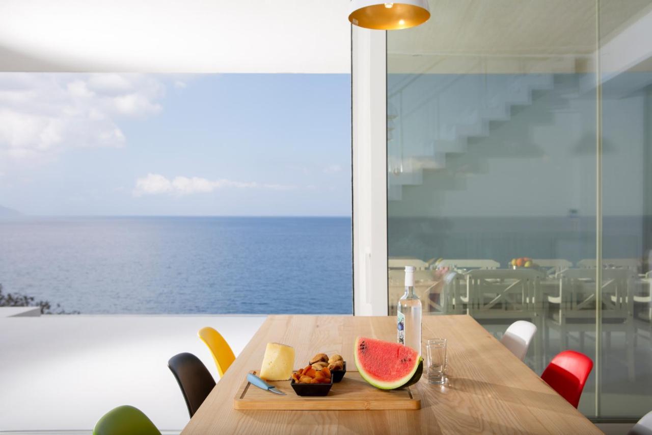Kuro Beach House - Oceanfront Luxury & 25M Pool Achlia Bagian luar foto