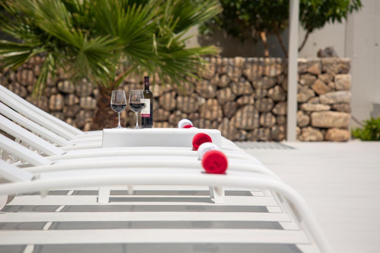 Kuro Beach House - Oceanfront Luxury & 25M Pool Achlia Bagian luar foto